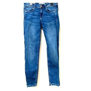 Zara Trafaluc Jeans Size 6